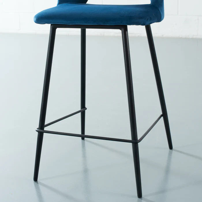 Walter Velvet Bar Stool – Midcentury Style in Bold Blue