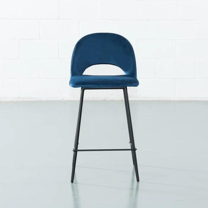 Walter Velvet Bar Stool – Midcentury Style in Bold Blue