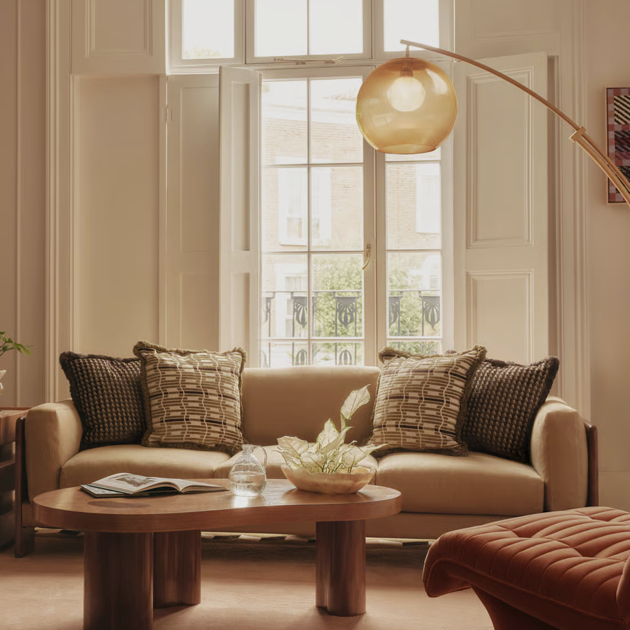 MALMO Sofa – Mid-Century Warmth with Sculptural Detailing