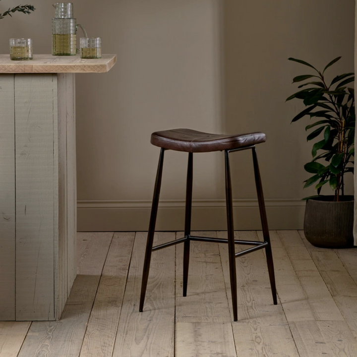 LUNAR Backless Bar Stool – Minimalism Meets Function