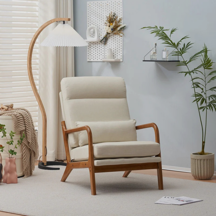 SOMA – Lounge Chair in Natural Oak & Ivory