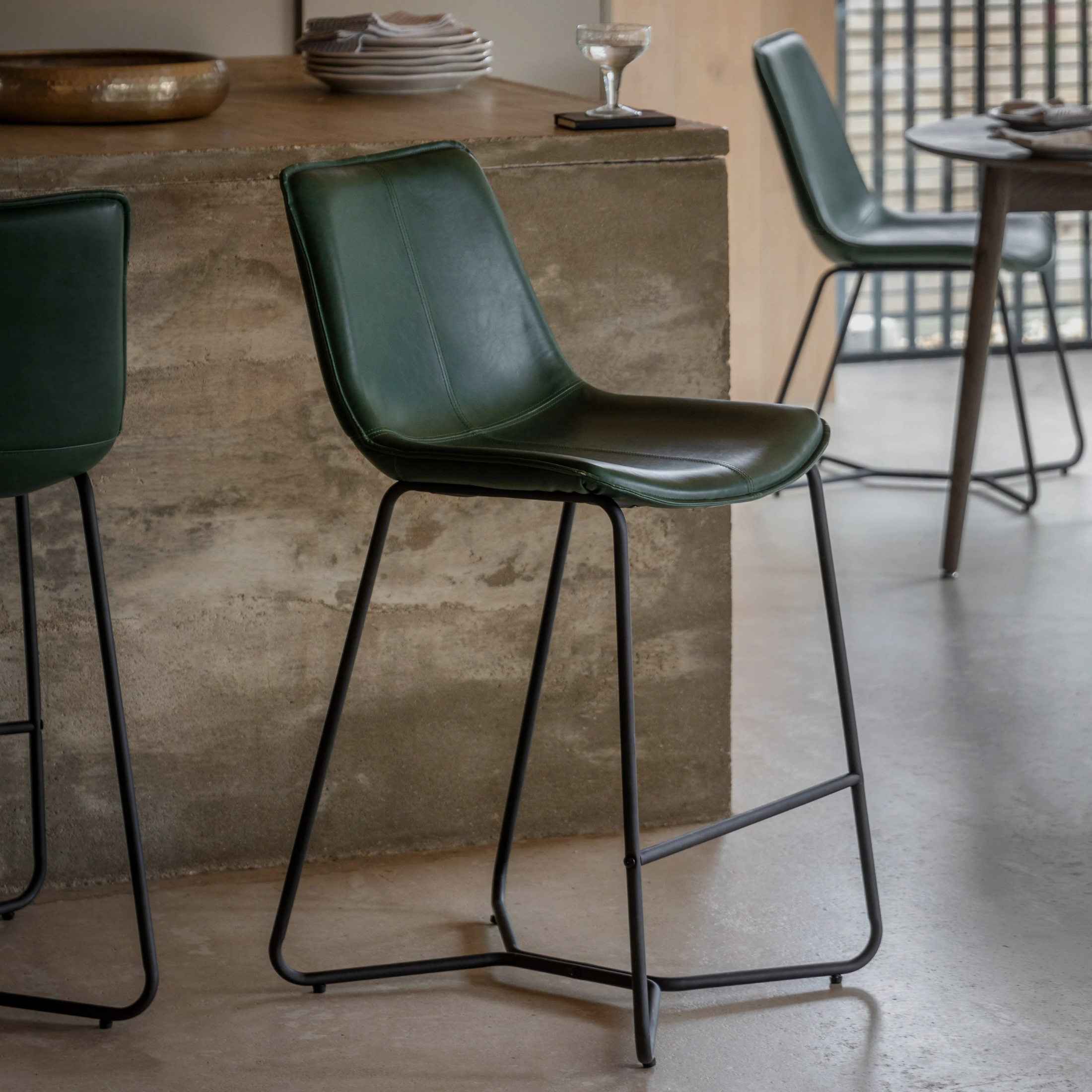 LENNON Bar Stool – Sculpted Simplicity in Forest Green Leather