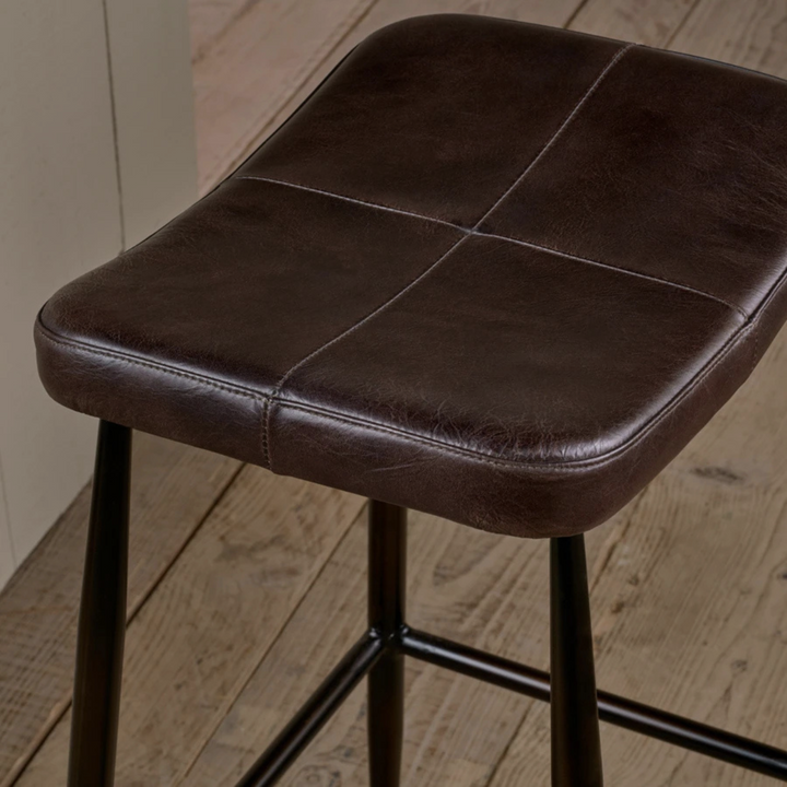 LUNAR Backless Bar Stool – Minimalism Meets Function