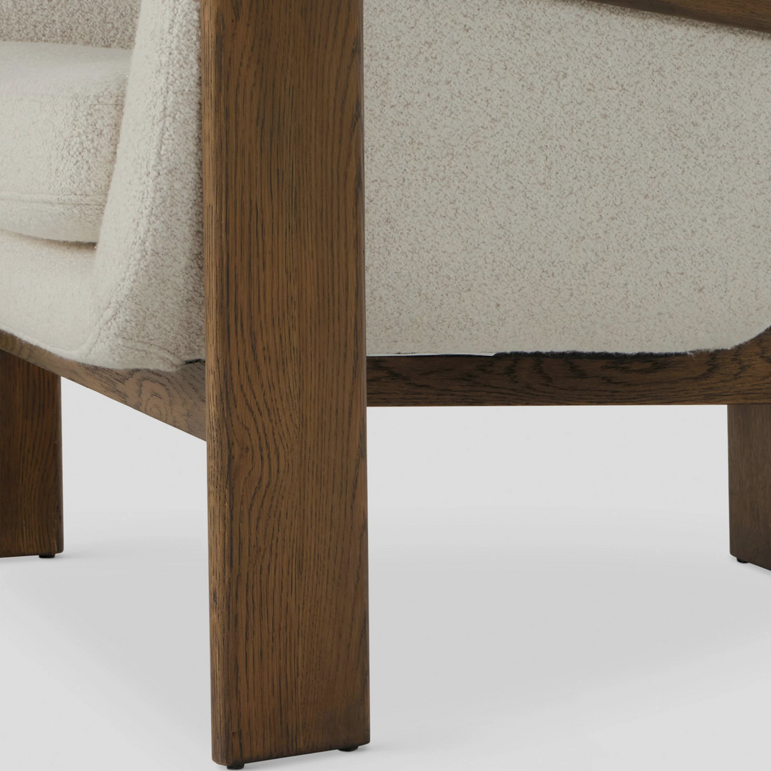 Solace Mid-Curve Lounge Chair