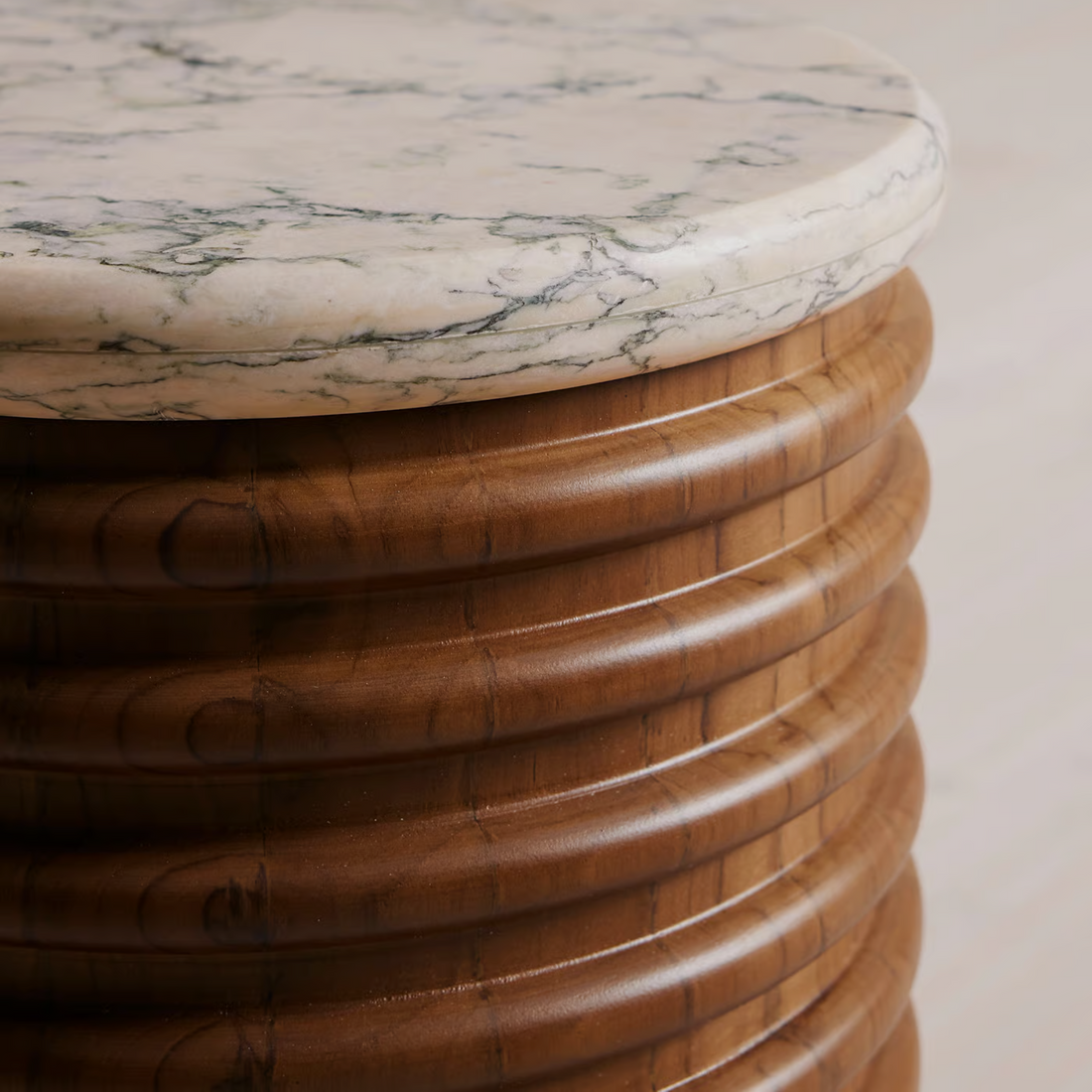 NARVO End Table – Ribbed Wood Base with Marble Top