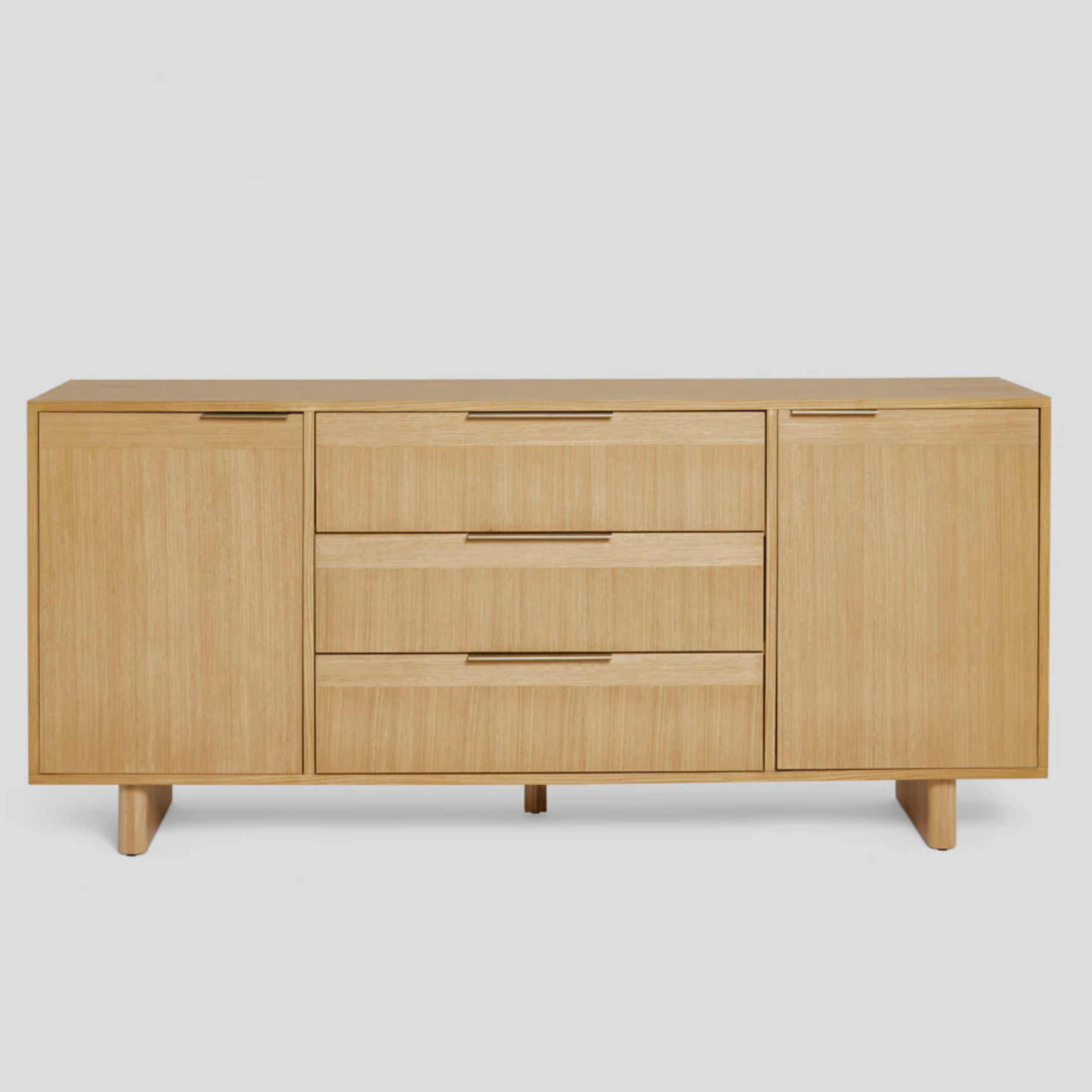 LYRA Sideboard – Minimal Form, Maximum Function