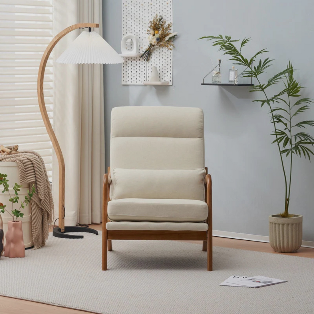 SOMA – Lounge Chair in Natural Oak & Ivory