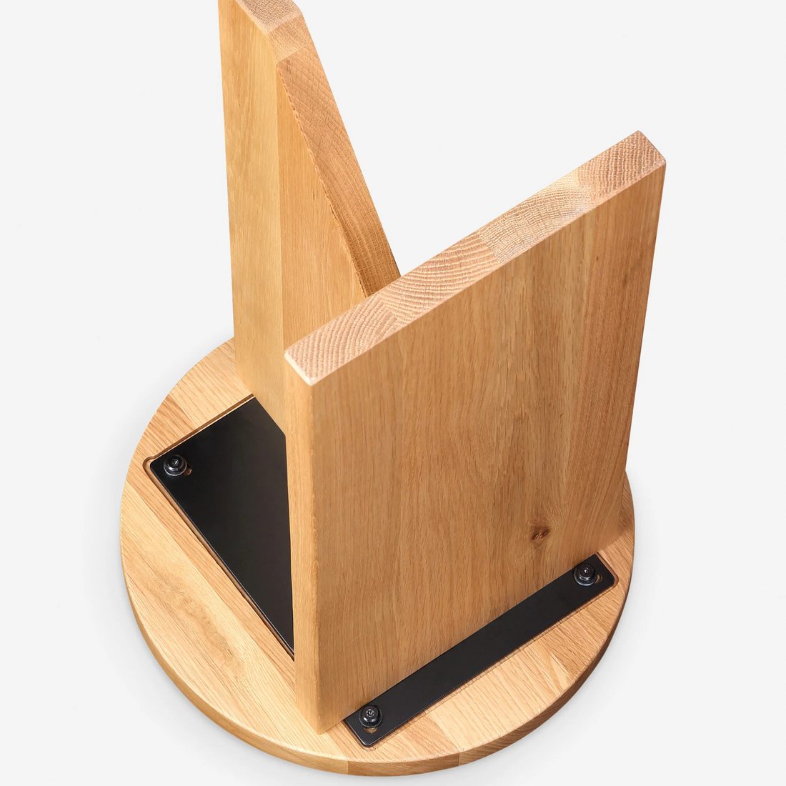 KIVO Side Table – Precision Meets Purity in Oak