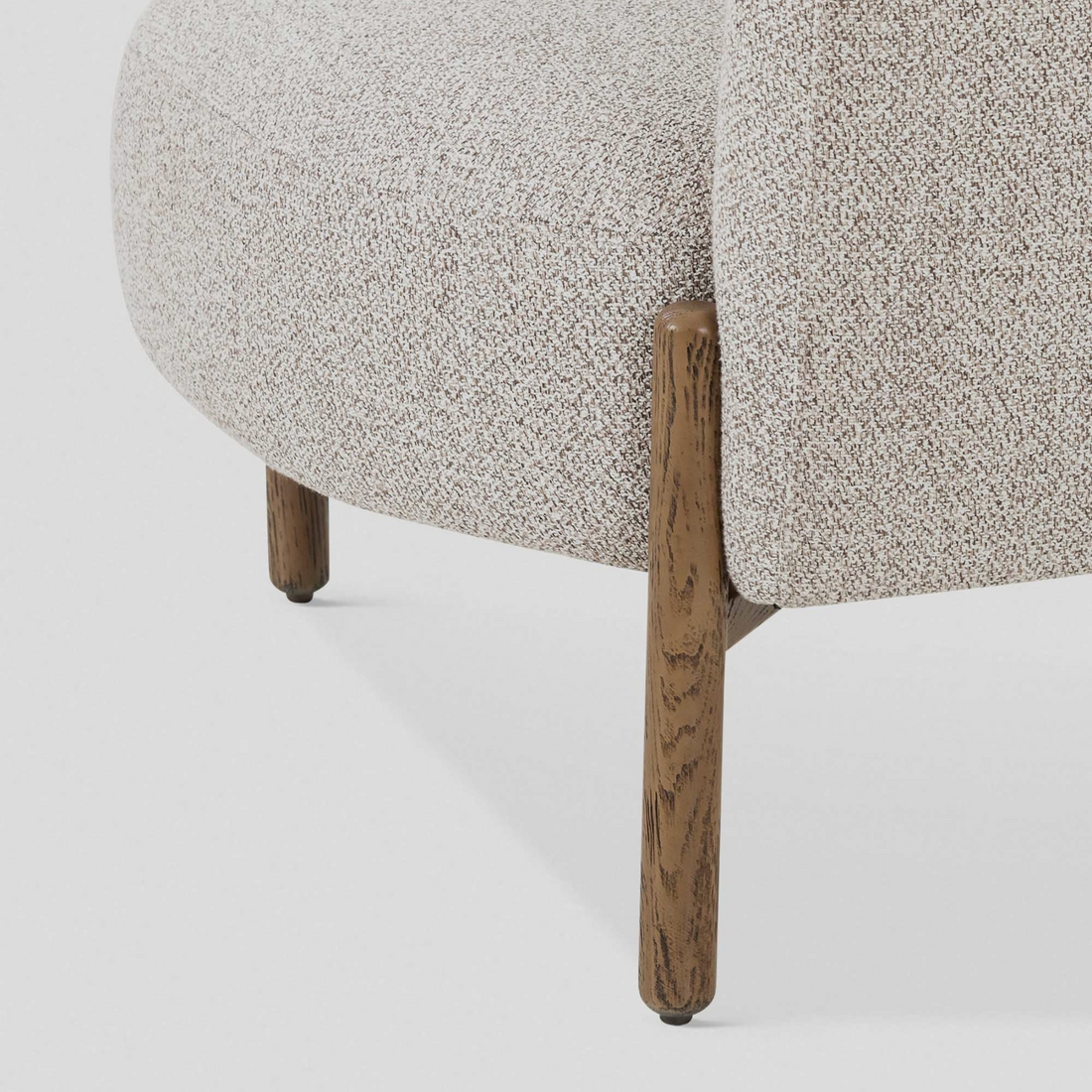 MIRA Curved Lounge Chair – Sculpted Calm in Pebble Weave