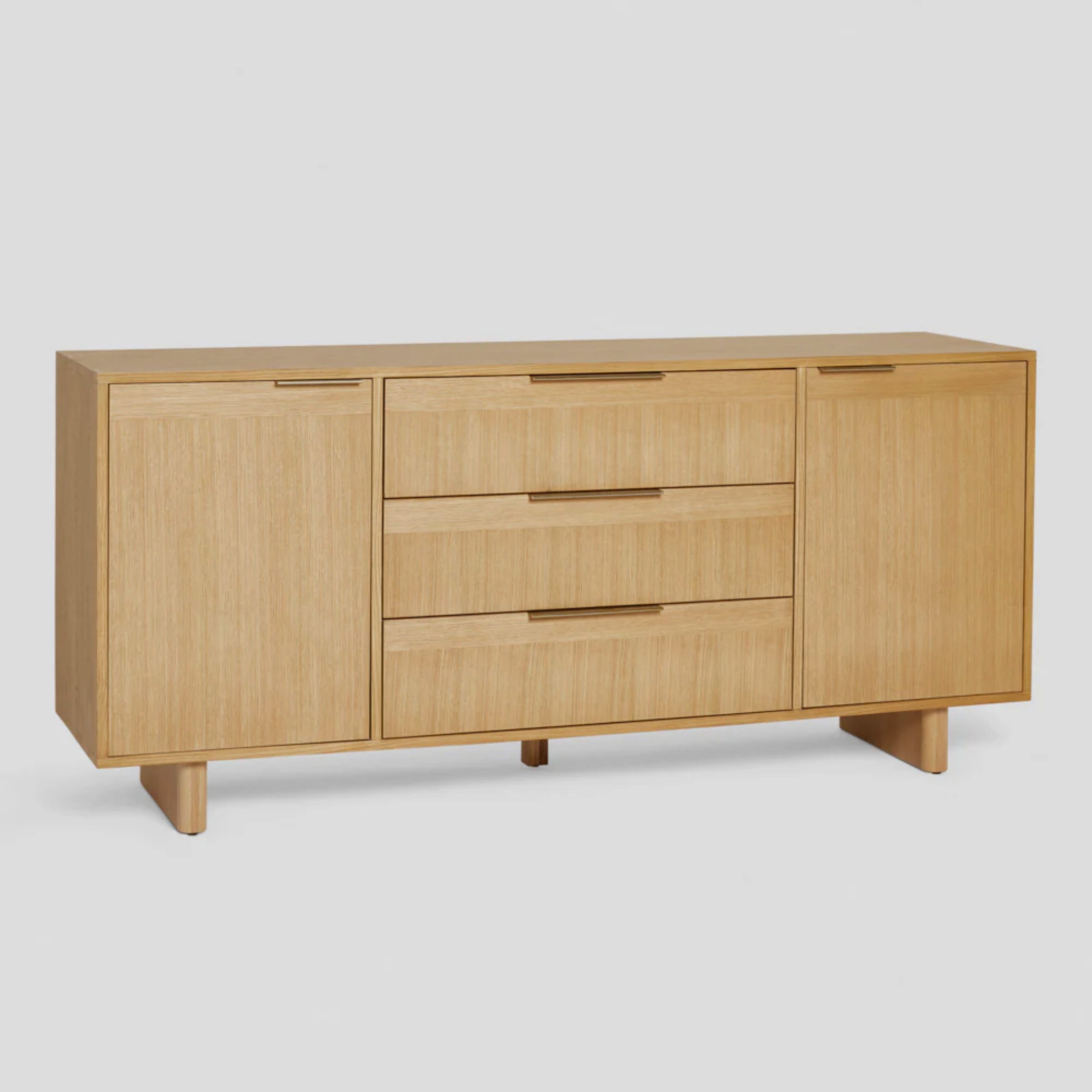 LYRA Sideboard – Minimal Form, Maximum Function