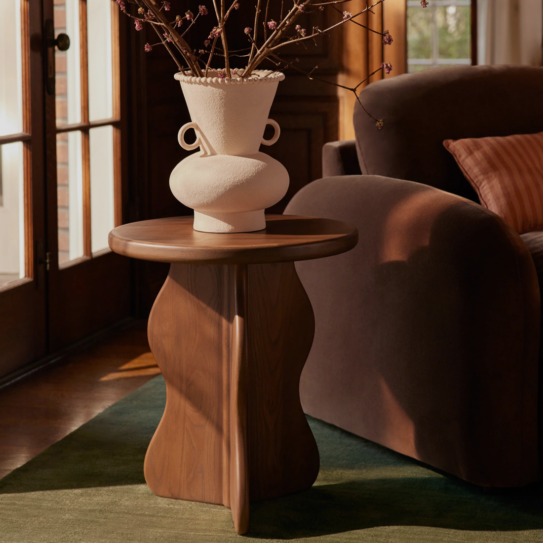 FERA Side Table – Organic Motion in Solid Oak