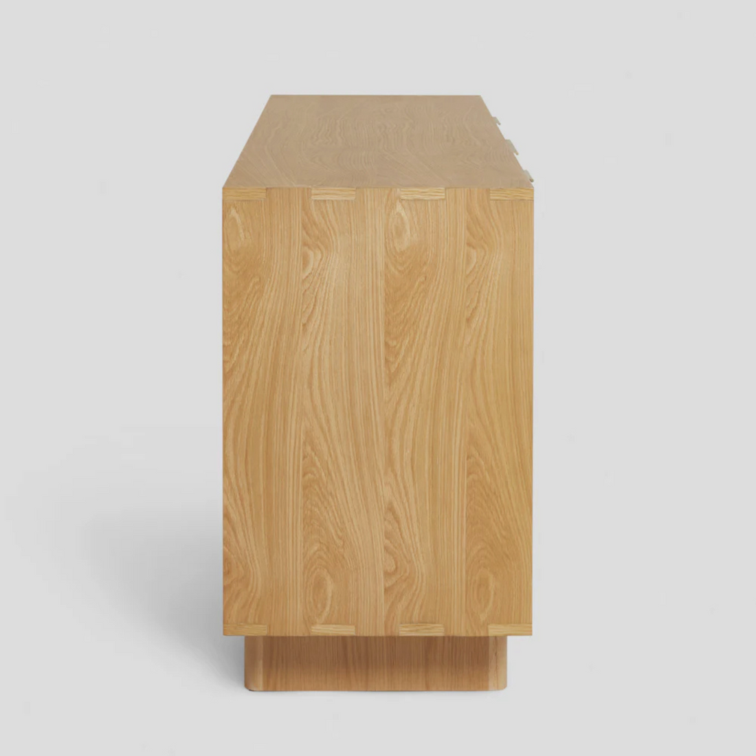 LYRA Sideboard – Minimal Form, Maximum Function