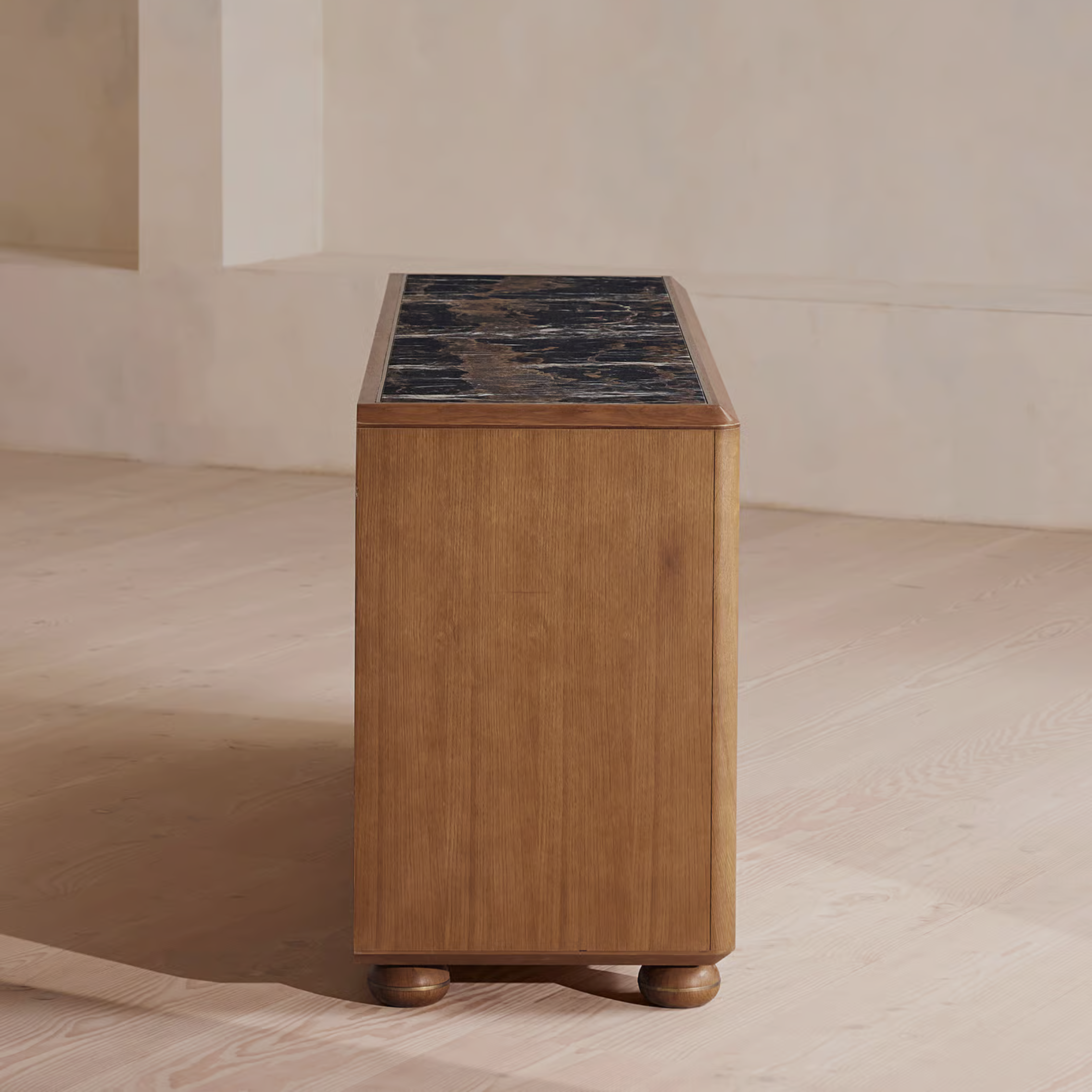 LOMIA Sideboard – Refined Warmth with Natural Contrast