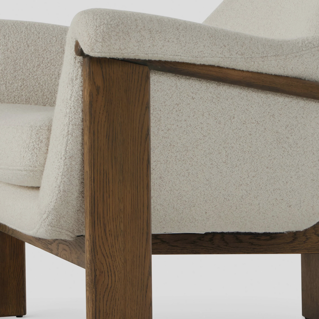 Solace Mid-Curve Lounge Chair