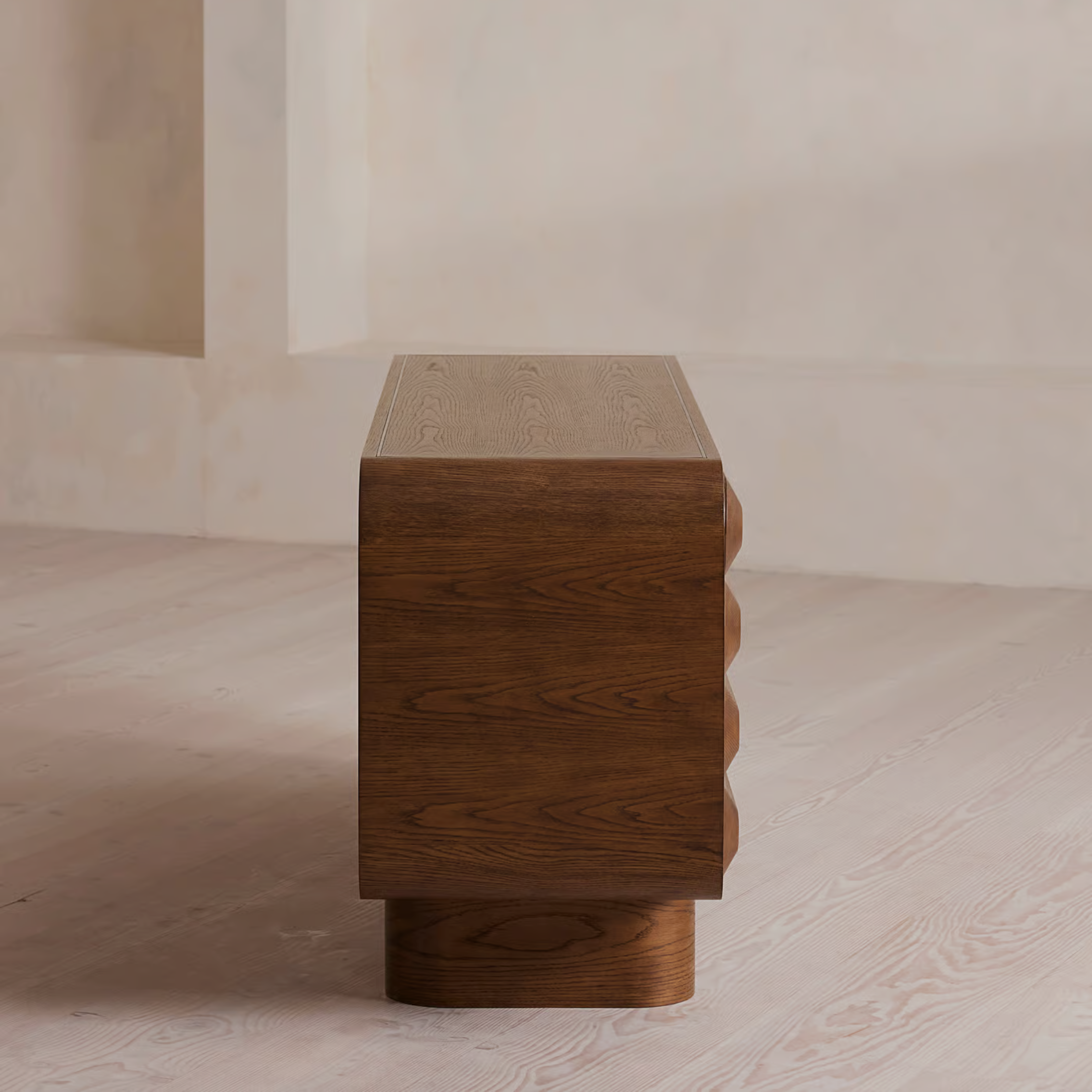 SORELLE Sideboard – Retro Curves in Walnut Elegance