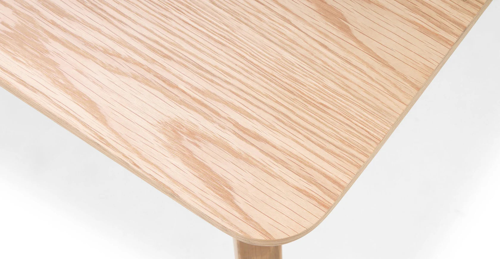 Mathias Dining Table – Midcentury Charm Meets Modern Simplicity