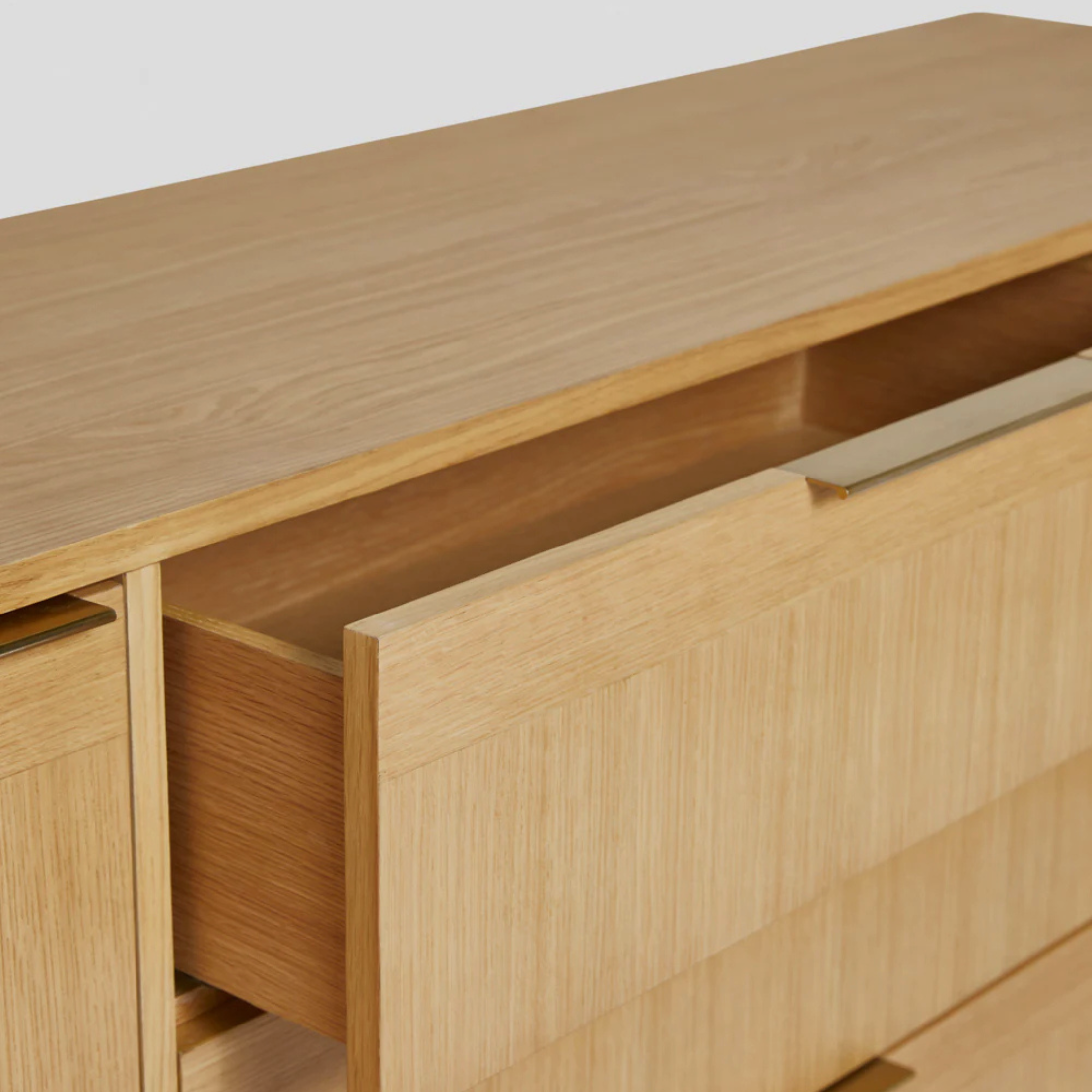 LYRA Sideboard – Minimal Form, Maximum Function