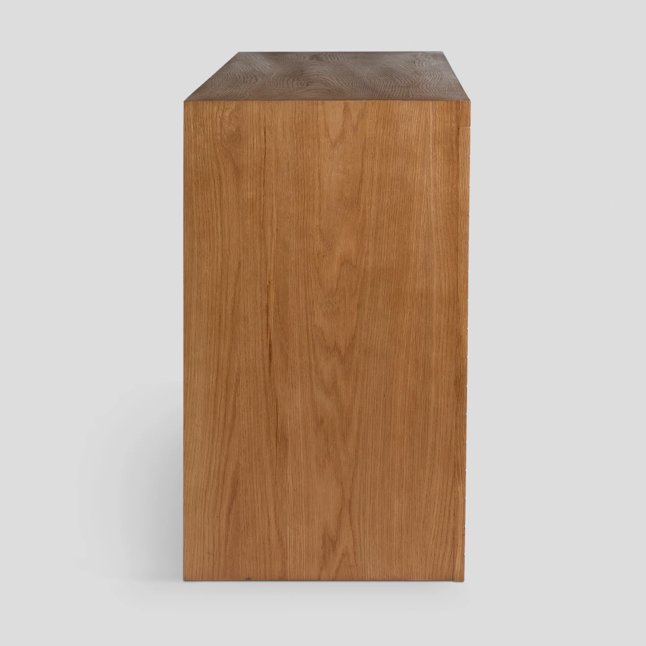 NAKO Sideboard – Geometry in Grain