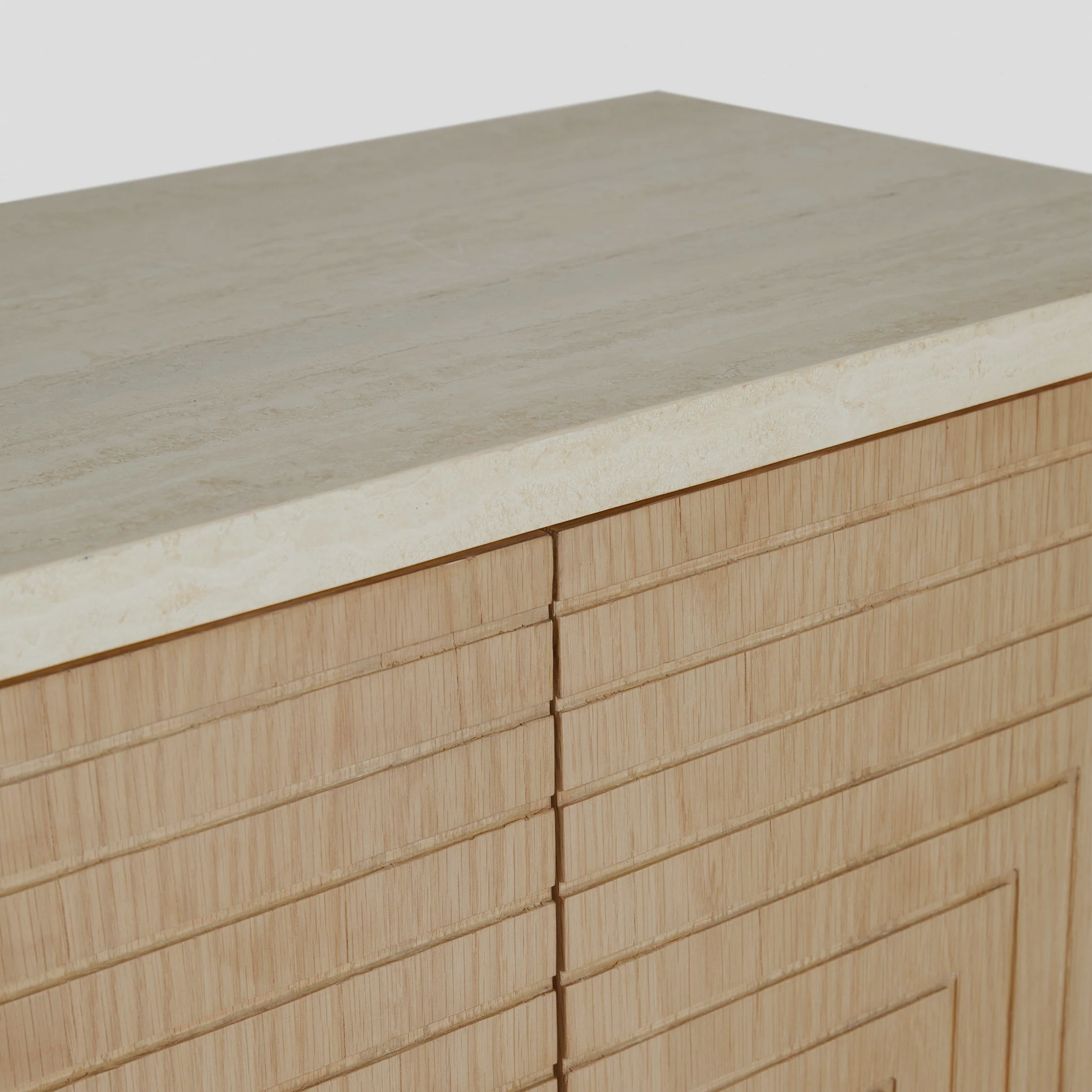 ARQA Sideboard – Echoes in Geometry