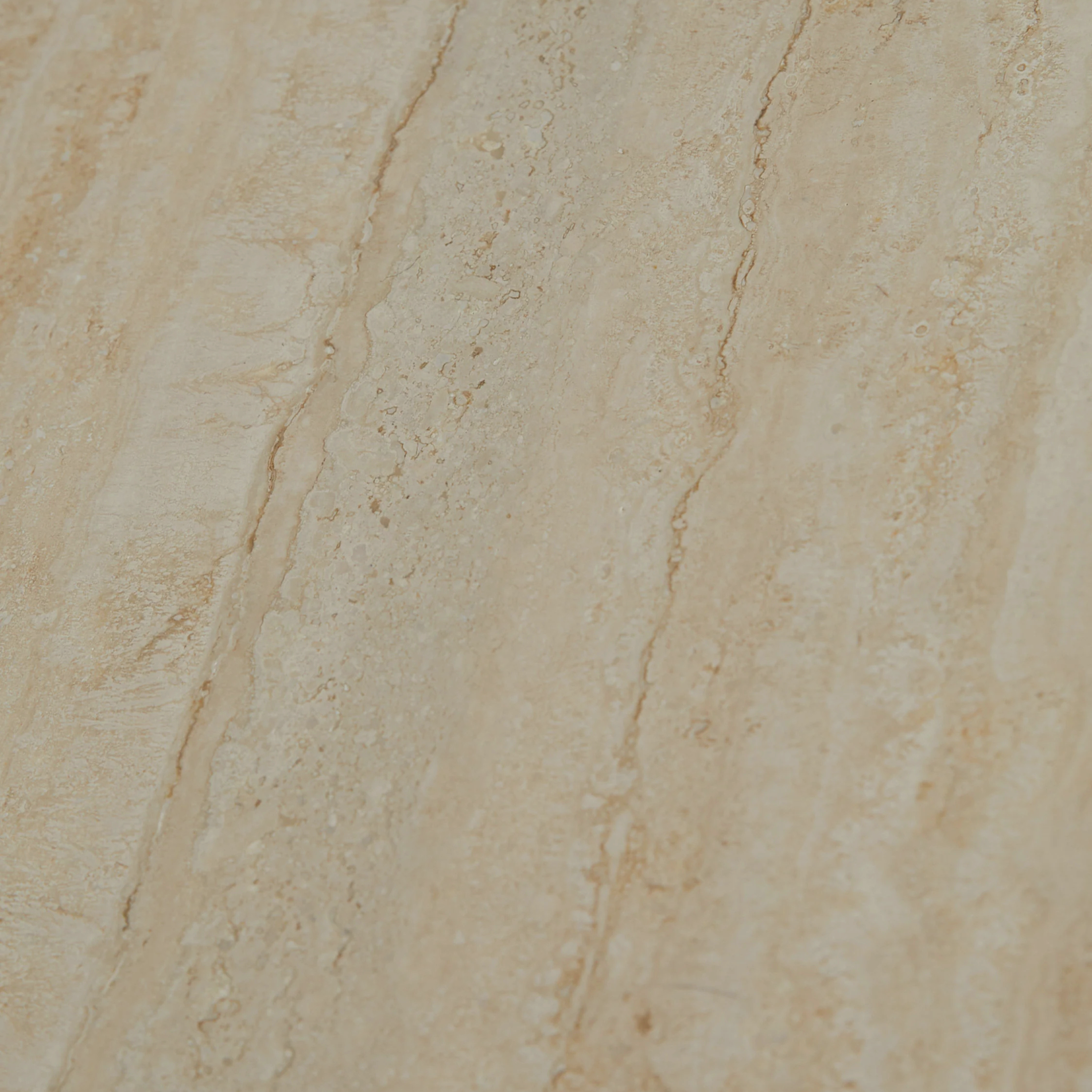 ARQA Sideboard – Echoes in Geometry